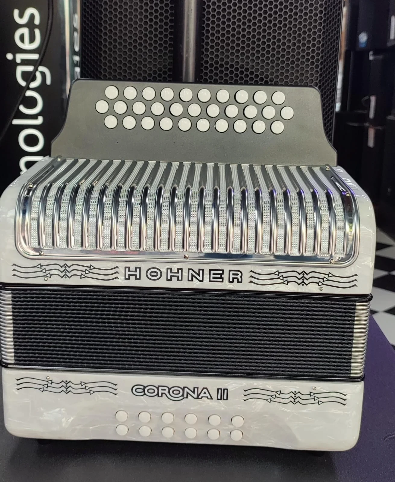 Acordeón Corona II Hohner