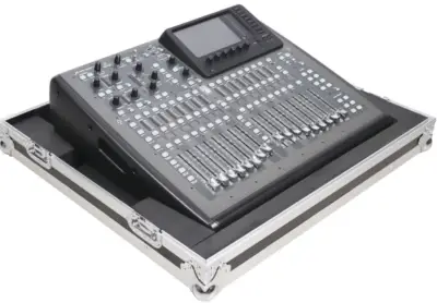 Mezcladora Digital Behringer X32 con Estuche Gator