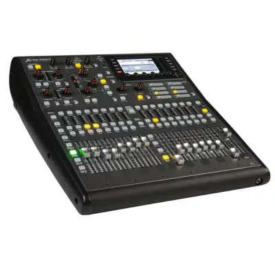 Mezcladora Digital Behringer X32 Producer