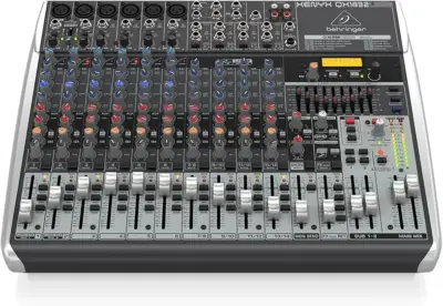 Mezcladora Behringer XENYX QX1832 USB