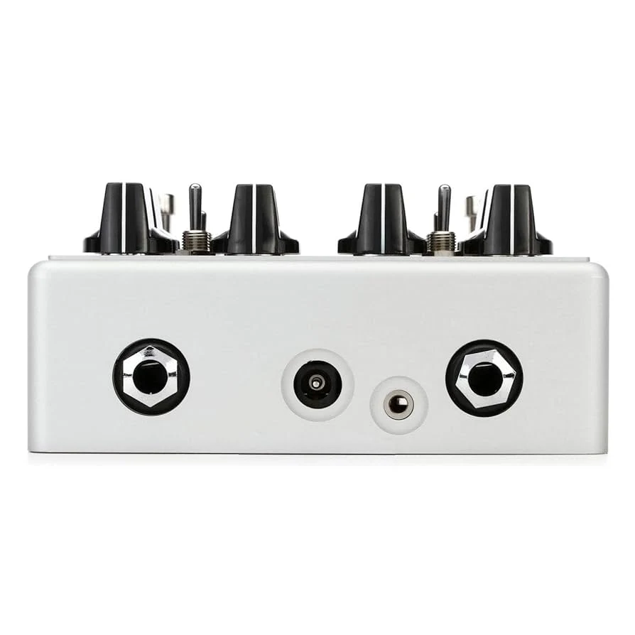 Pedal preamplificador de bajo Darkglass Vintage Ultra V2 con entrada auxiliar - Imagen 2