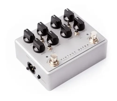 Pedal preamplificador de bajo Darkglass Vintage Ultra V2 con entrada auxiliar - Imagen 3