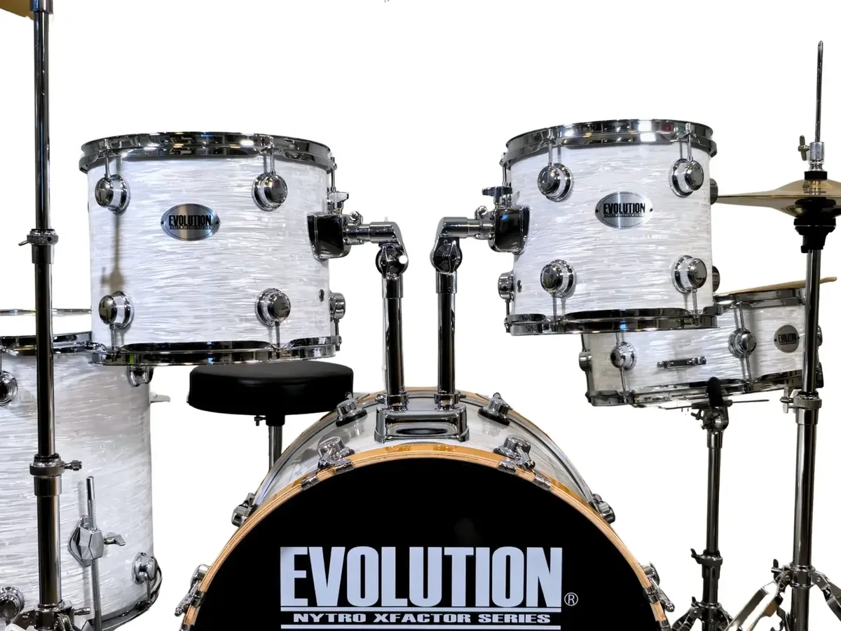 Batería Evolution Nytro X Factor 5 Piezas 10" 12" 14" 16" 22" Color Strata White - Imagen 4