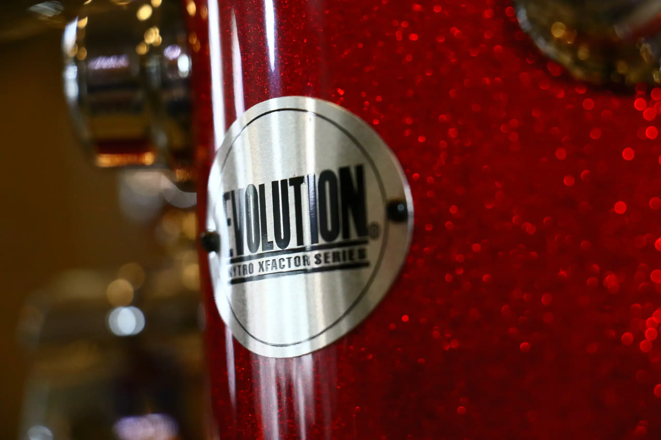 Batería Evolution Nytro X Factor con Platillos, Color Plata con Rayas - Imagen 4