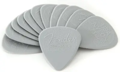 Fender Kit de 12 Plumillas Nylon 0.88mm Grises