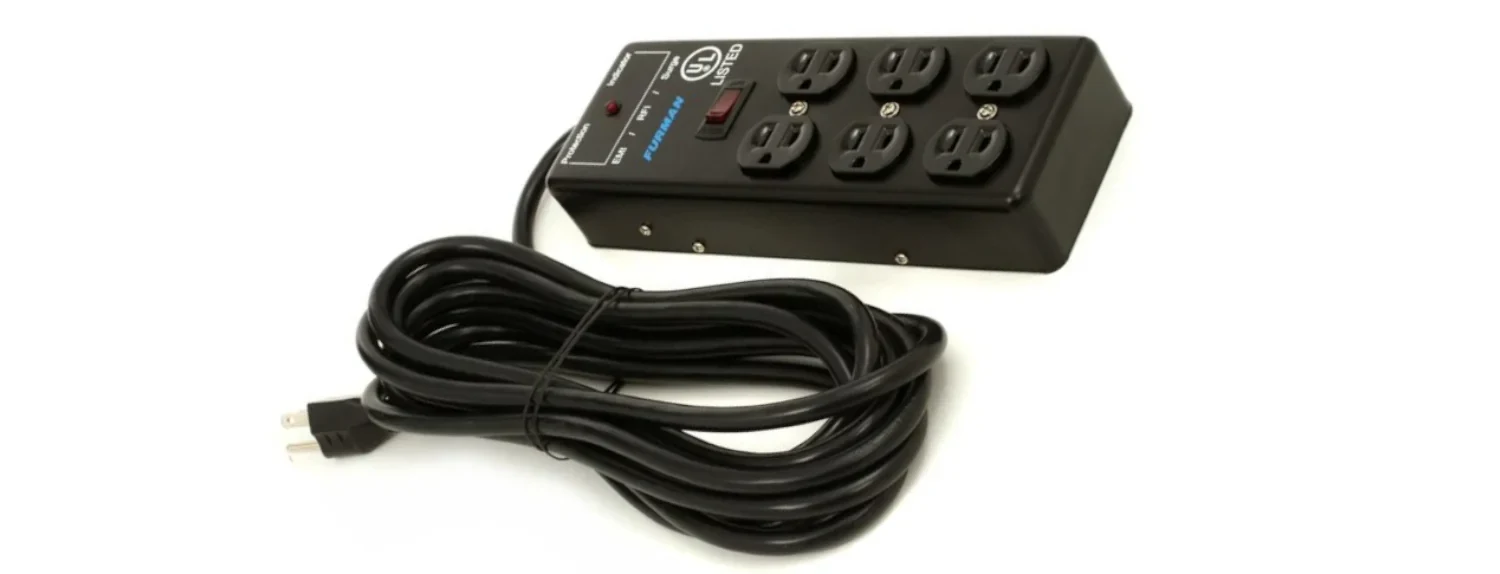 Acondicionador de Voltaje Furman SS-6B