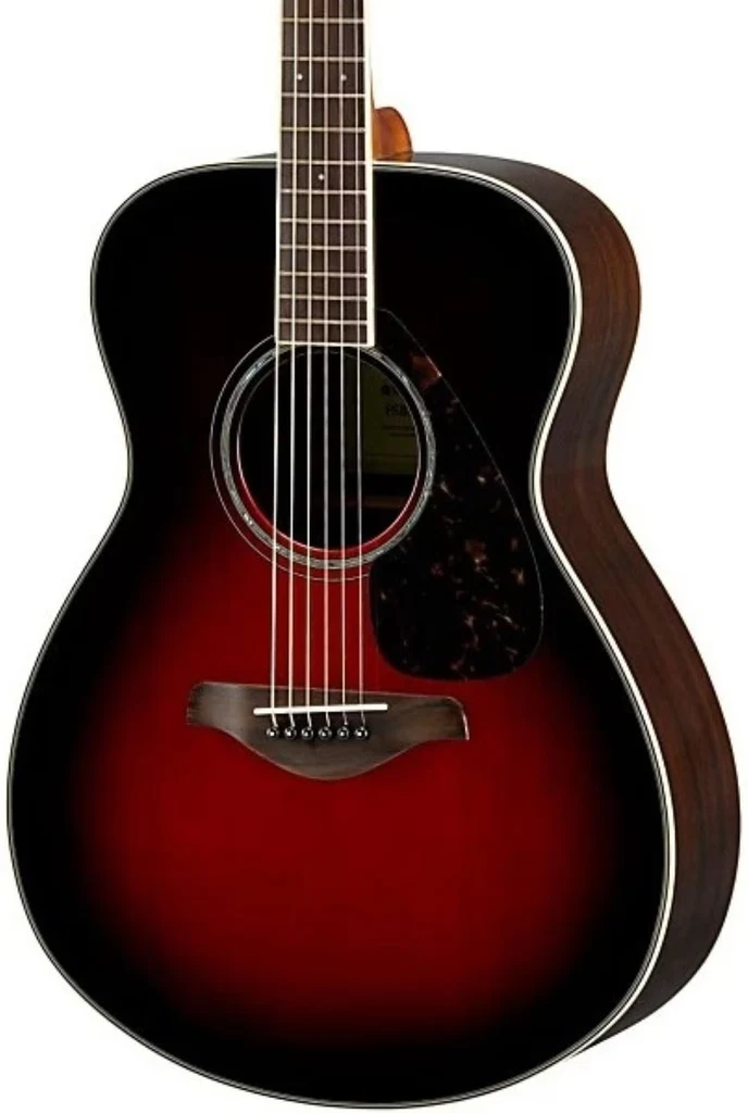 Guitarra acústica folk Yamaha FS830TBS cuerpo chico - Imagen 3