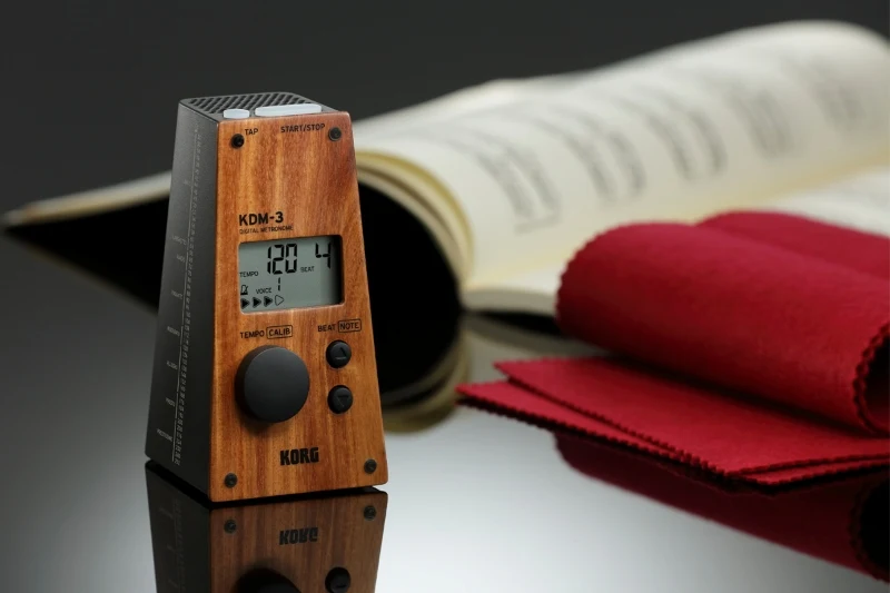 Metrónomo Digital KORG KDM-3 Wood Black - Imagen 4