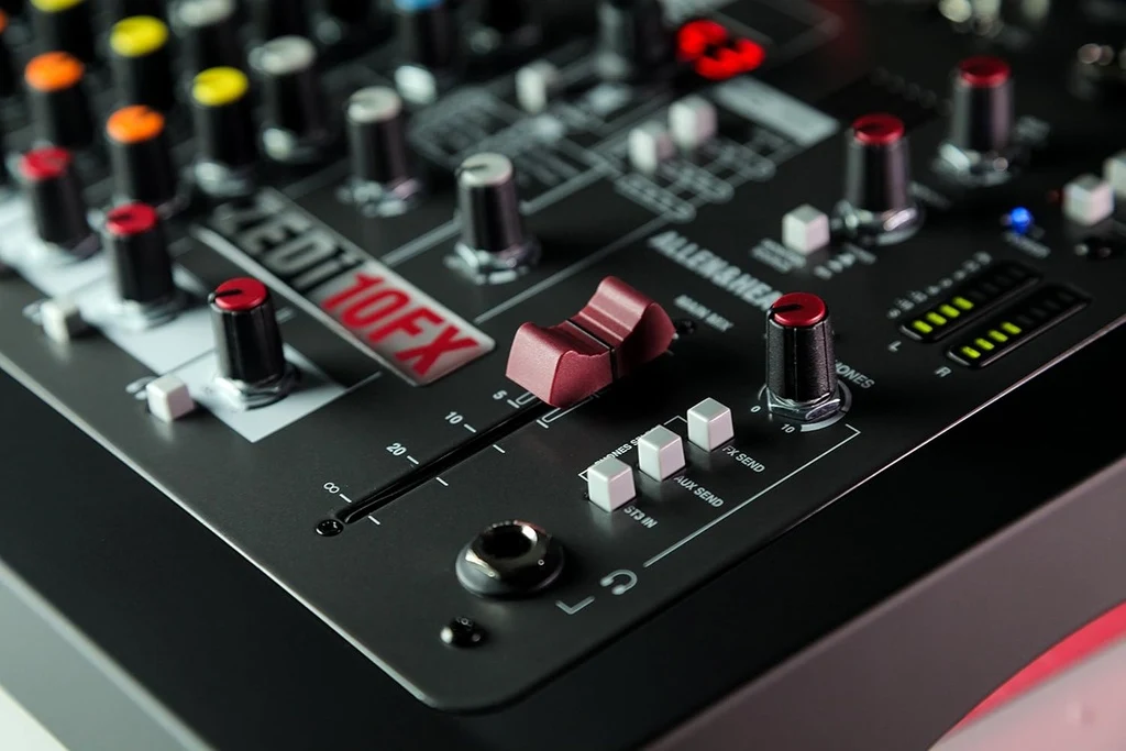 MEZCLADORA DE AUDIO ALLEN & HEATH ZEDI-10FX - Imagen 10