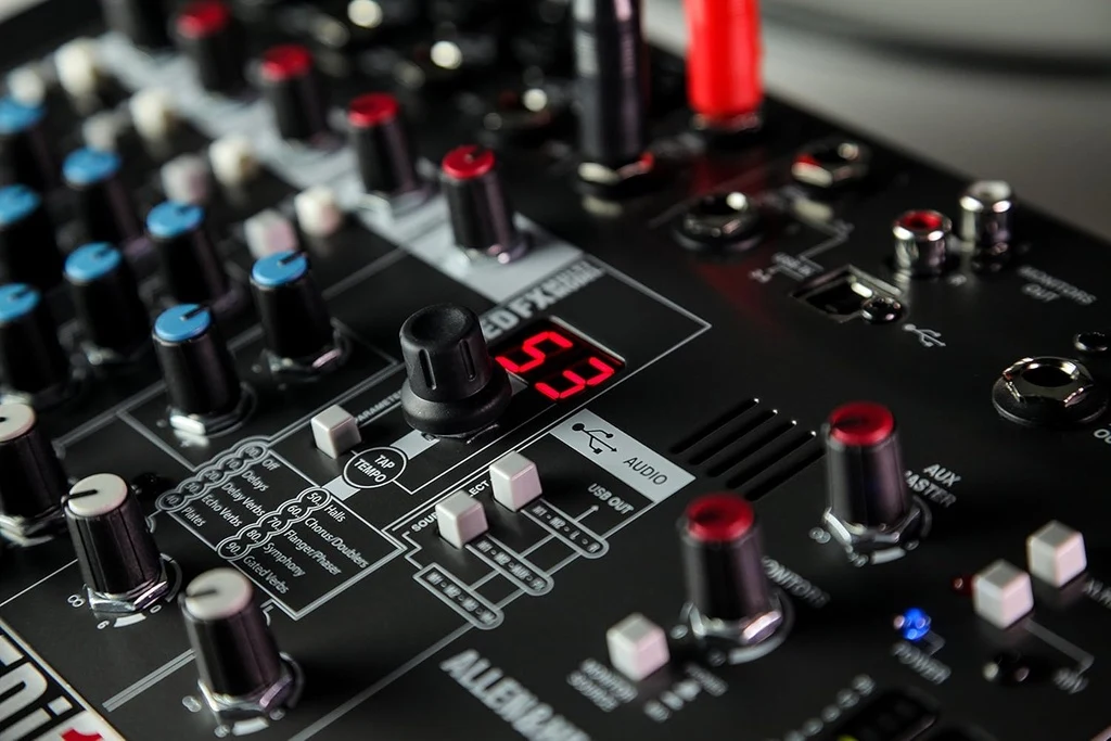 MEZCLADORA DE AUDIO ALLEN & HEATH ZEDI-10FX - Imagen 11