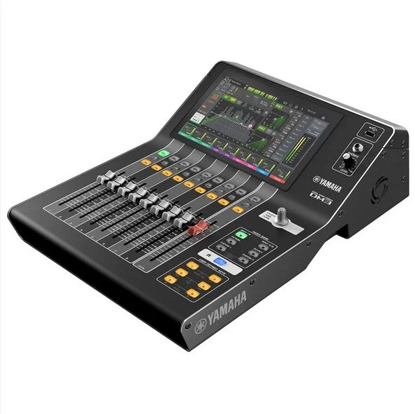 Mezcladora Digital Yamaha DM3S USB 18 en 1 - Imagen 2