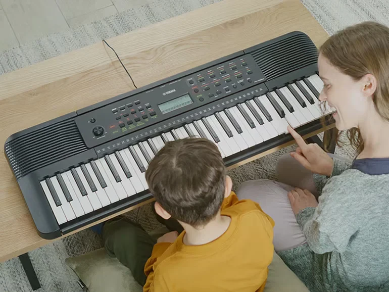 Teclado portátil Yamaha PSR-E283 de 61 teclas - Imagen 6