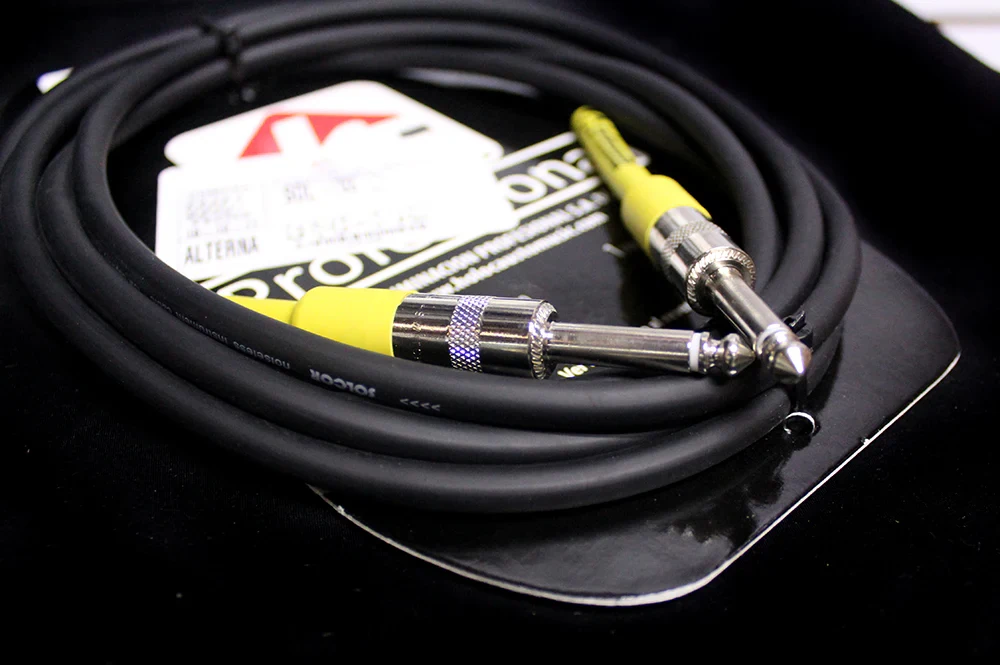 Cable Plug a Plug de 15 Metros para Instrumento SOLCOR