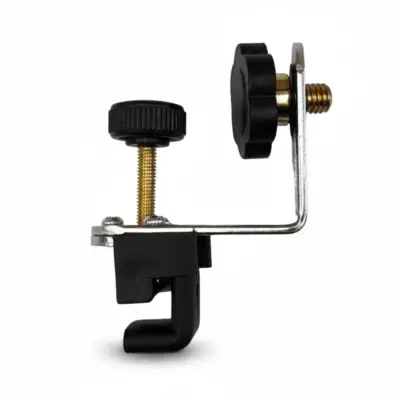 Soporte para micrófono en forma de 'L'