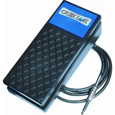 Pedal de Volumen Universal QuikLok VP/26-U