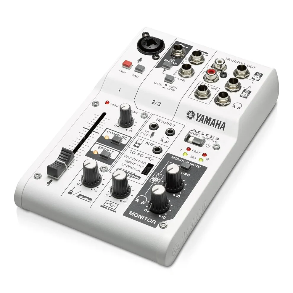 Mezcladora Digital Yamaha AG03 USB de 3 Canales