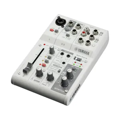 Yamaha AG03MK2 Mezcladora de Transmisión en Vivo color blanco